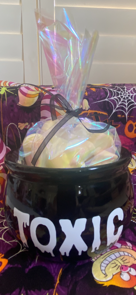 Halloween Melts In A Cauldron Soy & Beeswax Melts