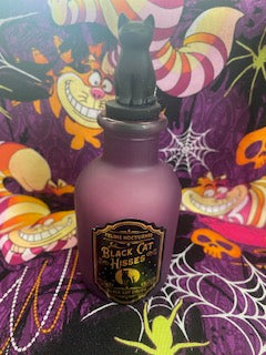 Sweet Spell Bubbling Milk Bath Salts (Black Cat Hisses Bottle)